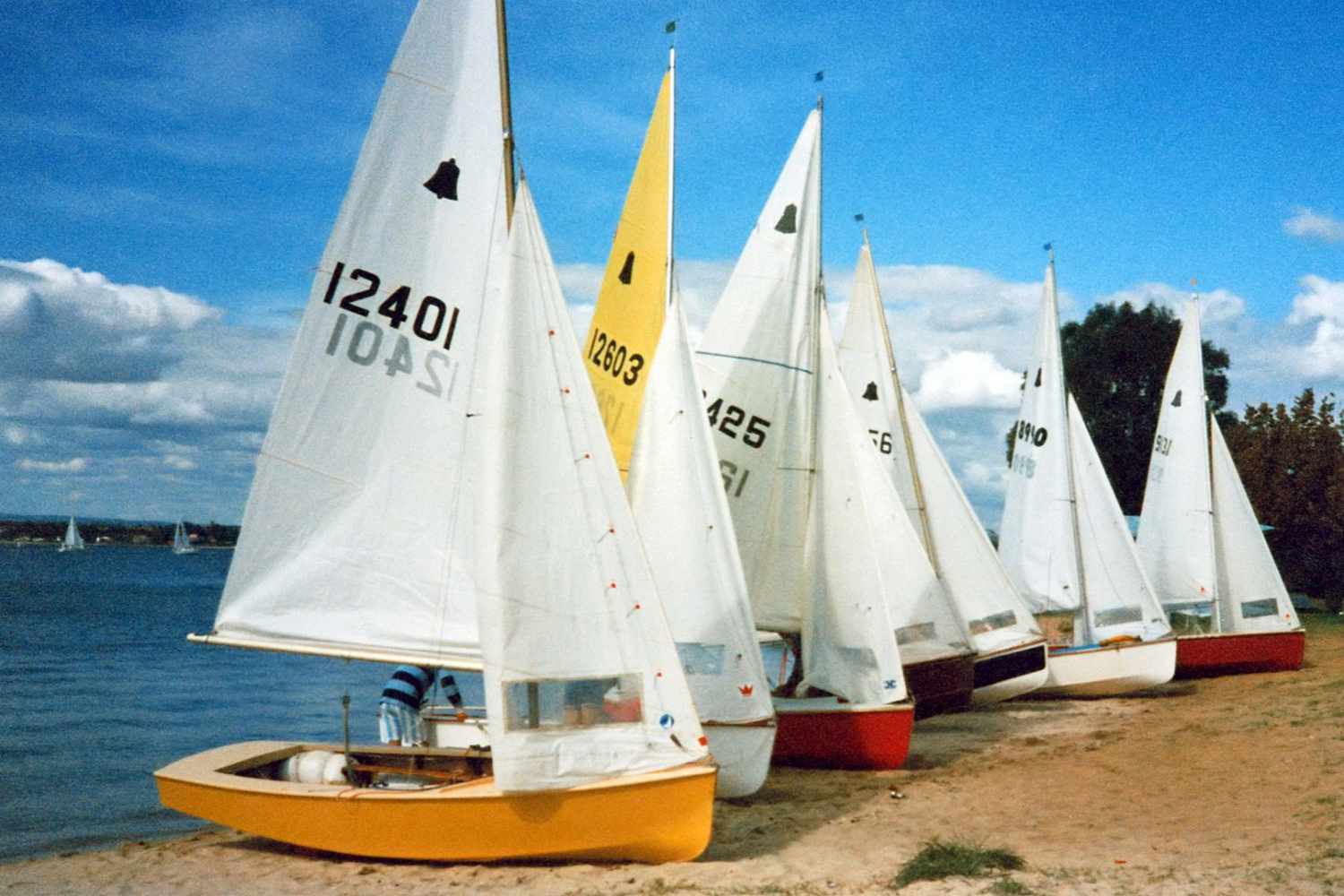 2 person sailing dinghies